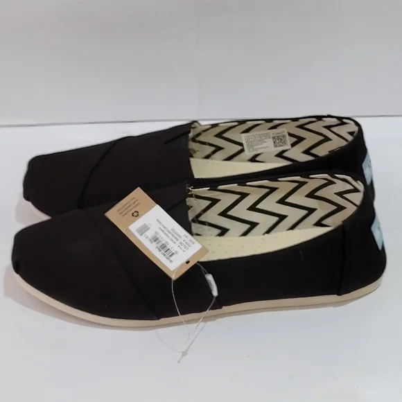 Tom's Classics Navy Black Canvas Slip On - Picture 4 of 6